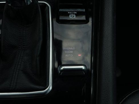 Used 2024 Jeep Compass Latitude image 19