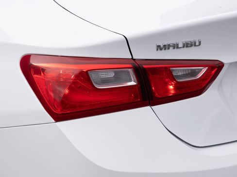 Used 2024 Chevrolet Malibu LT w/ LPO, Floor Liner Package FWD image 24