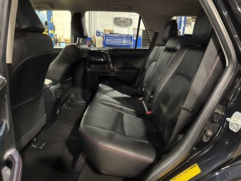 Used 2024 Toyota 4Runner TRD Off-Road Premium image 40