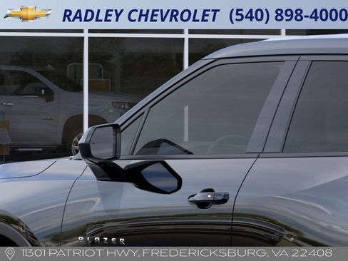 New 2026 Chevrolet Blazer LT image 12