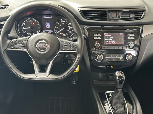 Used 2018 Nissan Rogue Sport S AWD/4WD image 14