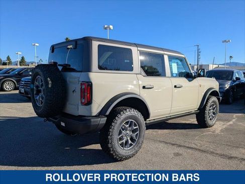 New 2025 Ford Bronco Badlands image 5