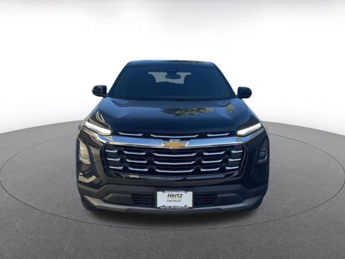 Used 2025 Chevrolet Equinox LT image 3