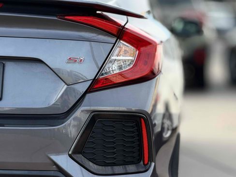 Used 2018 Honda Civic Si image 12