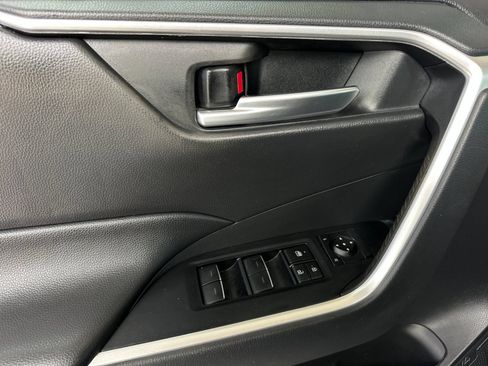Used 2024 Toyota RAV4 XLE FWD image 10