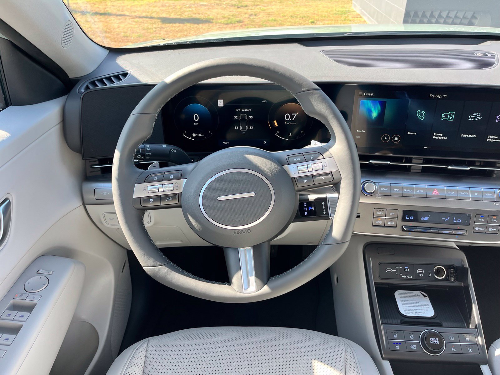 New 2027 Hyundai Kona Limited FWD image 7