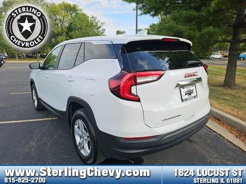 Used 2024 GMC Terrain SLE FWD image 6