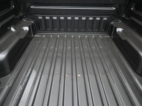 New 2025 Ford Maverick XL w/ Equipment Group 102A image 23