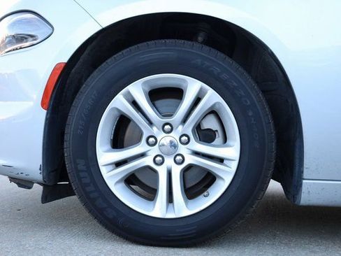 Used 2023 Dodge Charger SXT image 9