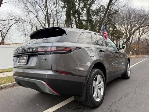 Used 2018 Land Rover Range Rover Velar S image 9