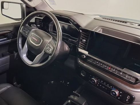 Certified 2022 GMC Sierra 1500 SLT w/ SLT Convenience Package AWD/4WD image 17
