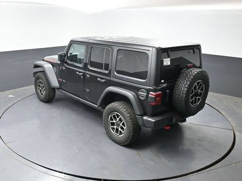 Used 2025 Jeep Wrangler Unlimited Rubicon AWD/4WD image 20