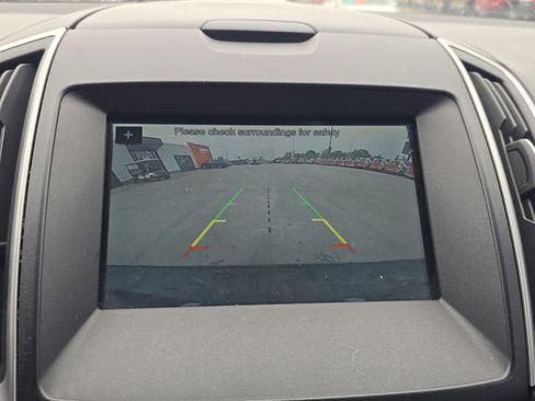 Used 2016 Ford Edge SEL w/ Equipment Group 201A AWD/4WD image 22
