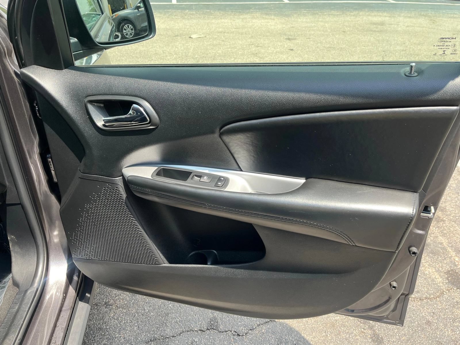 Used 2019 Dodge Journey SE w/ Connectivity Group FWD image 38