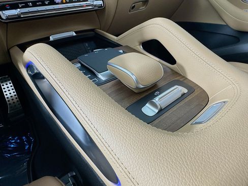 New 2026 Mercedes-Benz GLS 580 4MATIC image 5