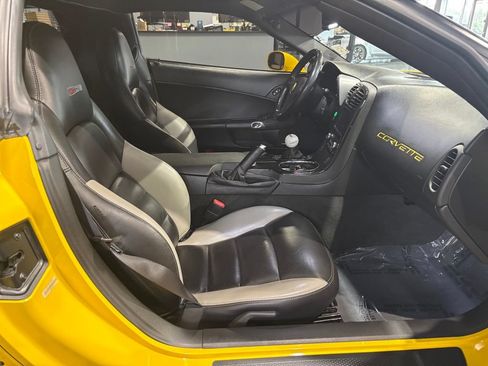 Used 2006 Chevrolet Corvette Z06 w/ Preferred Equipment Group RWD image 16
