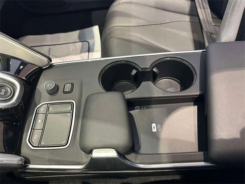 Used 2025 Acura TLX w/ Technology Package image 32