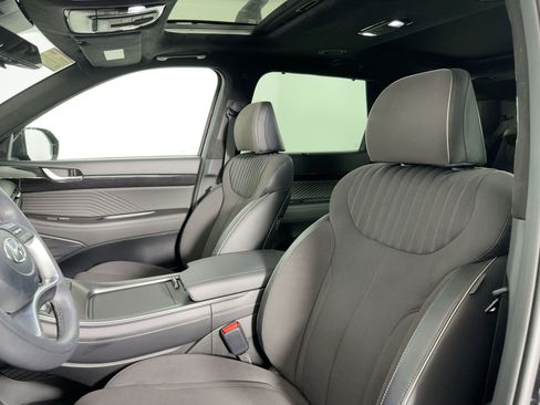 Used 2025 Hyundai Palisade Calligraphy image 23