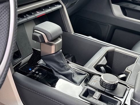 New 2026 Toyota Tundra Limited AWD/4WD image 10