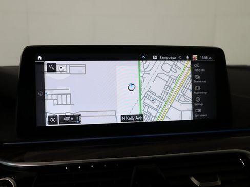 Used 2023 BMW 530e w/ Premium Package image 7