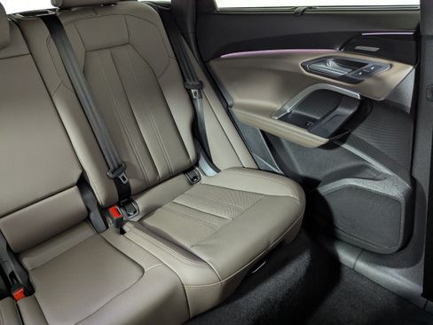 Certified 2025 Audi Q5 Prestige AWD/4WD image 14