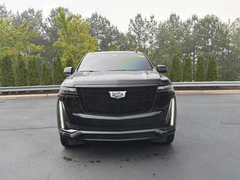 Used 2021 Cadillac Escalade ESV Sport w/ Driver Assist Tech Package AWD/4WD image 11
