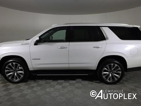 Used 2025 Chevrolet Tahoe High Country AWD/4WD image 8