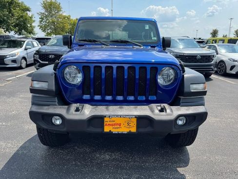 Used 2018 Jeep Wrangler Sport AWD/4WD image 9
