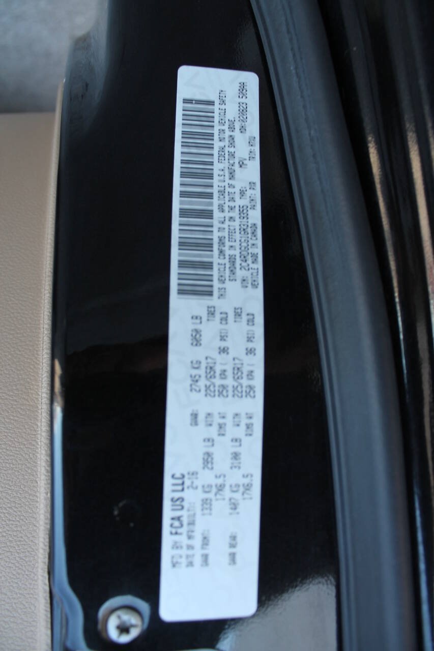 Used 2016 Dodge Grand Caravan SXT FWD image 13