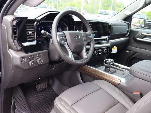New 2026 Chevrolet Silverado 1500 LT Trail Boss w/ LT Trail Boss Premium Package AWD/4WD image 6