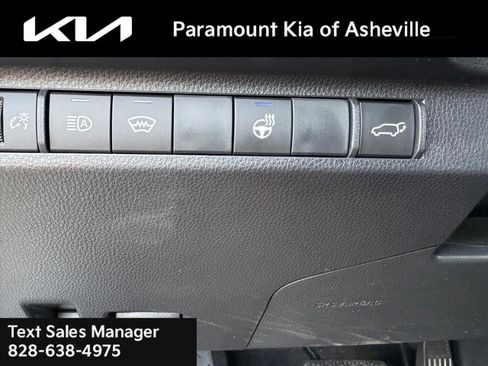 Used 2024 Toyota RAV4 SE w/ Convenience Package AWD/4WD image 15