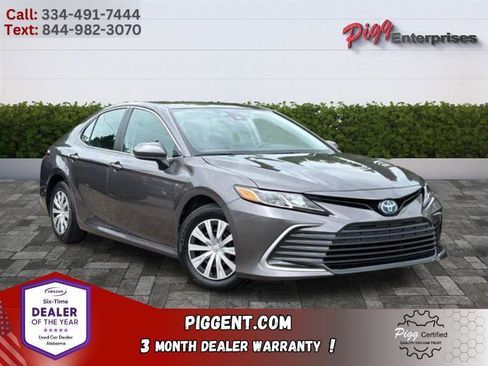 Used 2024 Toyota Camry LE FWD image 1