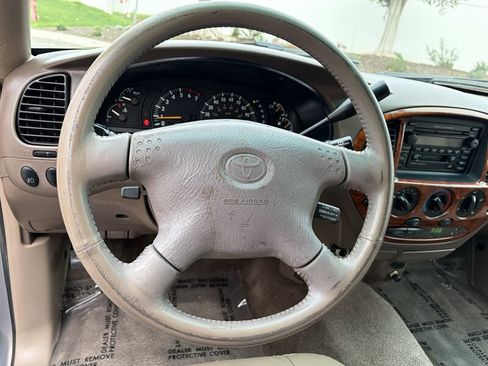 Used 2002 Toyota Tundra Limited image 16