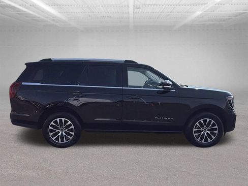 Used 2025 Ford Expedition Platinum AWD/4WD image 13