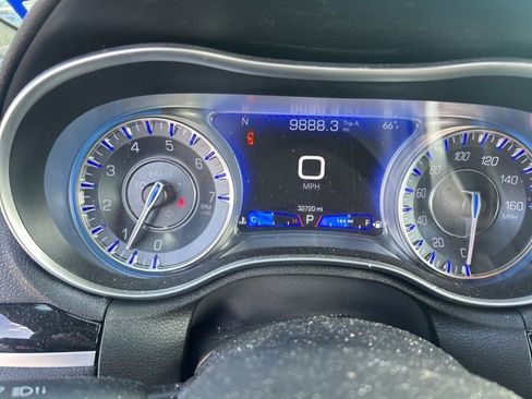 Used 2022 Chrysler 300 S w/ Comfort Group image 12