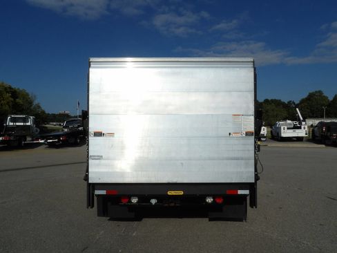 Used 2021 RAM 5500 Tradesman w/ Chrome Appearance Group RWD image 6