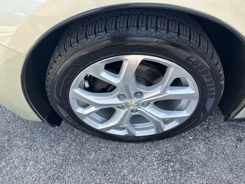 Used 2017 Chevrolet Volt Premier w/ Driver Confidence II Package image 51