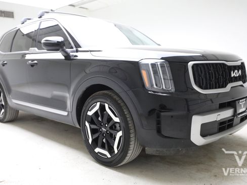 Used 2024 Kia Telluride EX w/ EX Captain's Chair Package FWD image 7