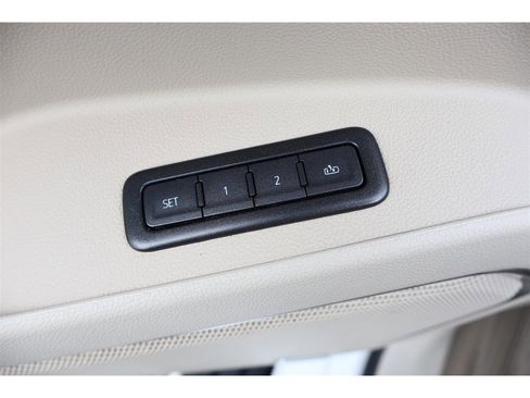 Used 2020 GMC Yukon Denali w/ Open Road Package image 46