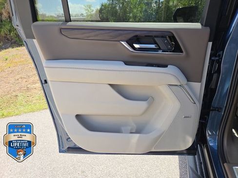 New 2026 GMC Yukon XL Denali RWD image 11