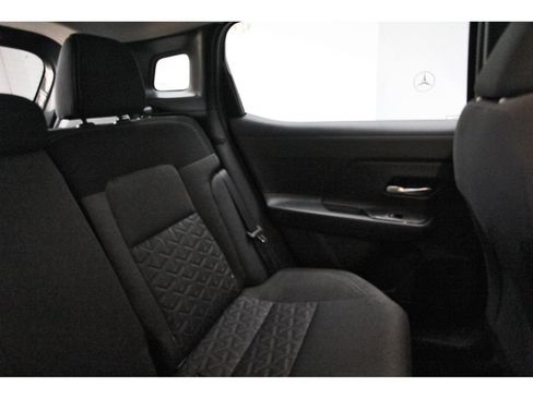 Used 2026 Nissan Kicks SV FWD image 10