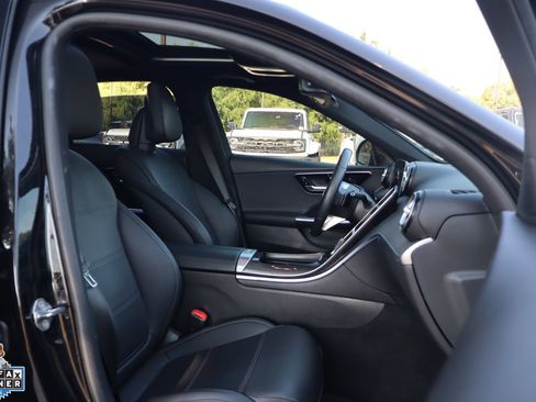 Used 2023 Mercedes-Benz C 300 Sedan image 32