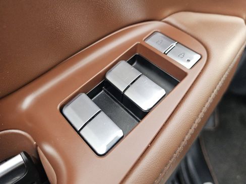 Used 2025 Lincoln Navigator Reserve AWD/4WD image 30