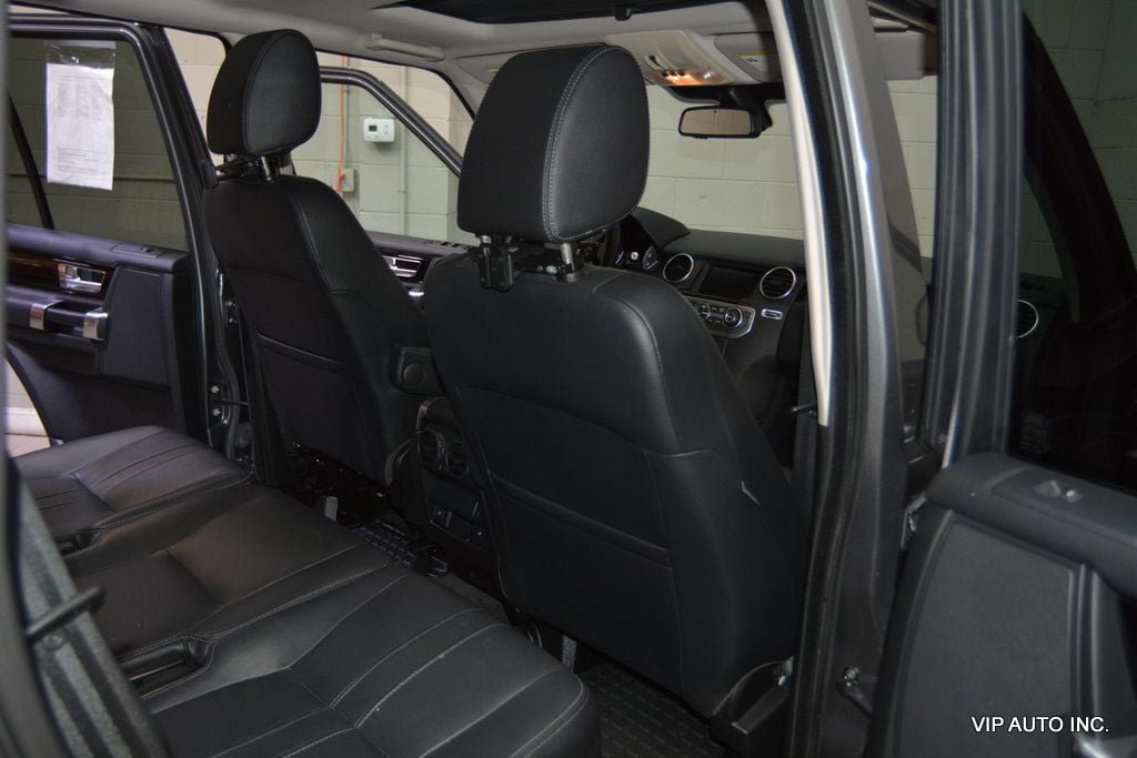 Used 2016 Land Rover LR4 HSE AWD/4WD image 30