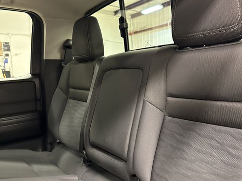 Used 2024 Nissan Frontier SV w/ SV Convenience Package image 16