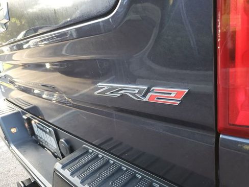 Used 2022 Chevrolet Silverado 1500 ZR2 w/ Technology Package image 8