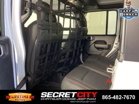Used 2022 Jeep Wrangler Unlimited Rubicon AWD/4WD image 30