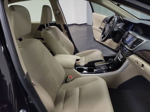 Used 2017 Honda Accord EX-L image 22