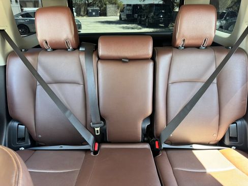 Used 2017 Toyota 4Runner Limited AWD/4WD image 31