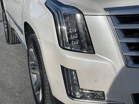 Certified 2016 Cadillac Escalade Premium image 20